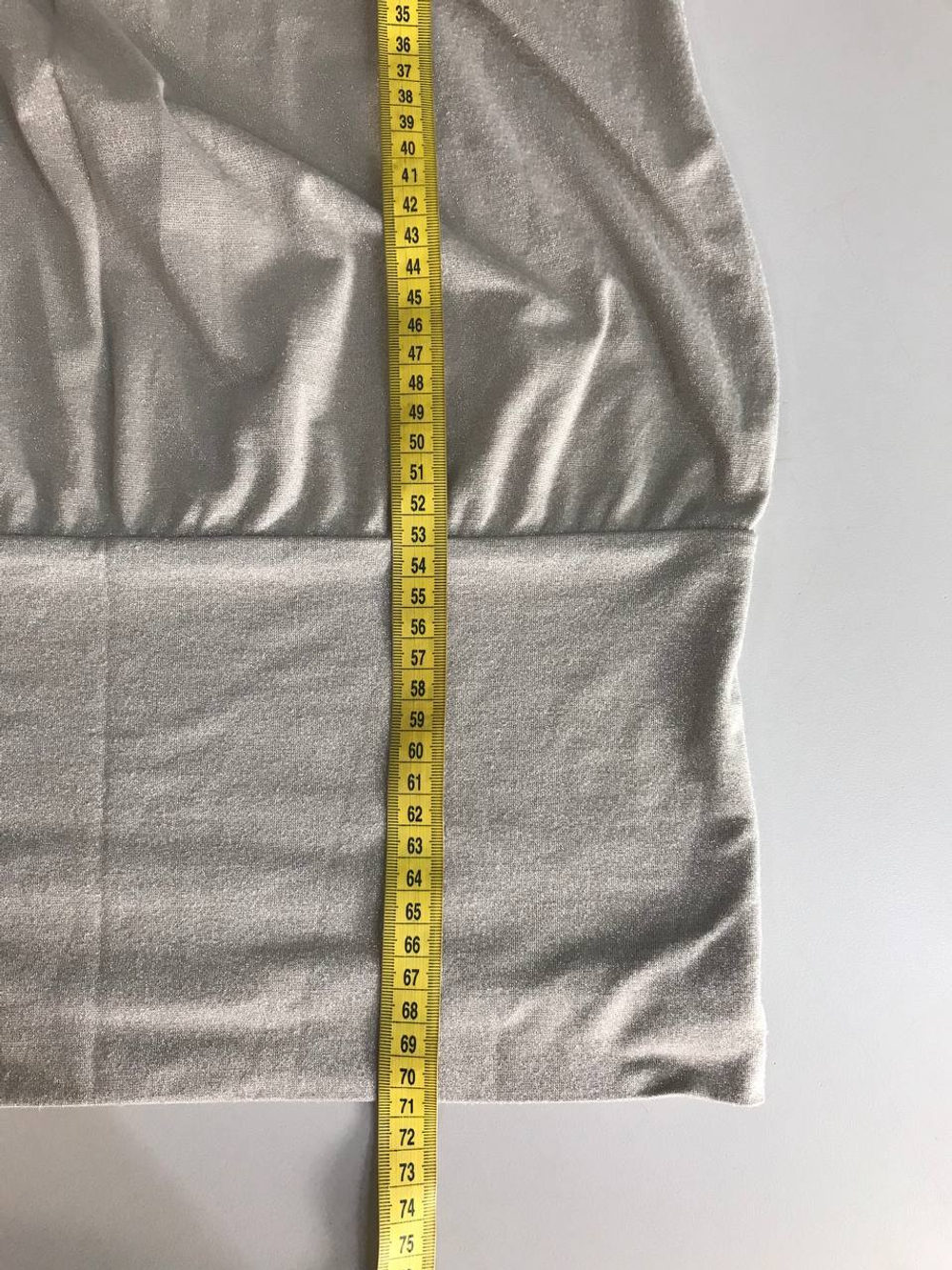 Топ Oggi блестящий, визуально на 48 размер