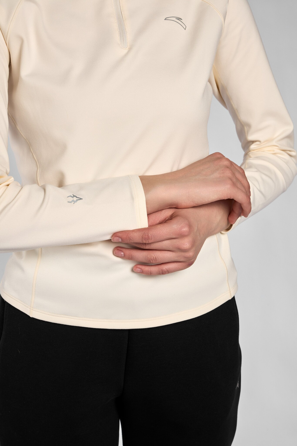 Лонгслив женский ANTA RUNNING LS Tee