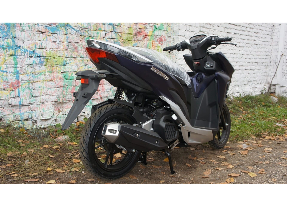 Скутер VENTO INFERNO 170cc (Replika Honda Click)