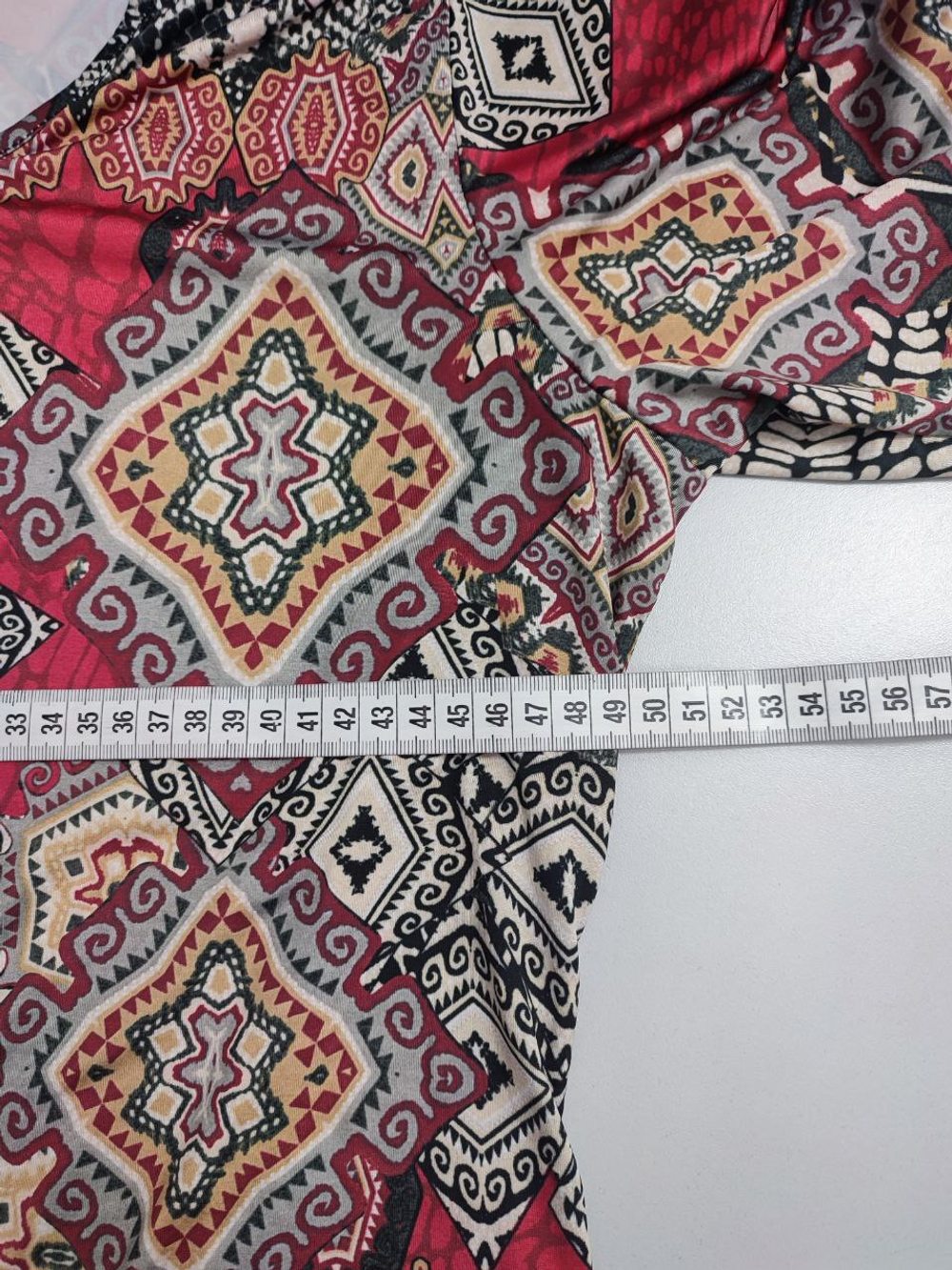 Кофта  из вискозы с принтом 46 размер