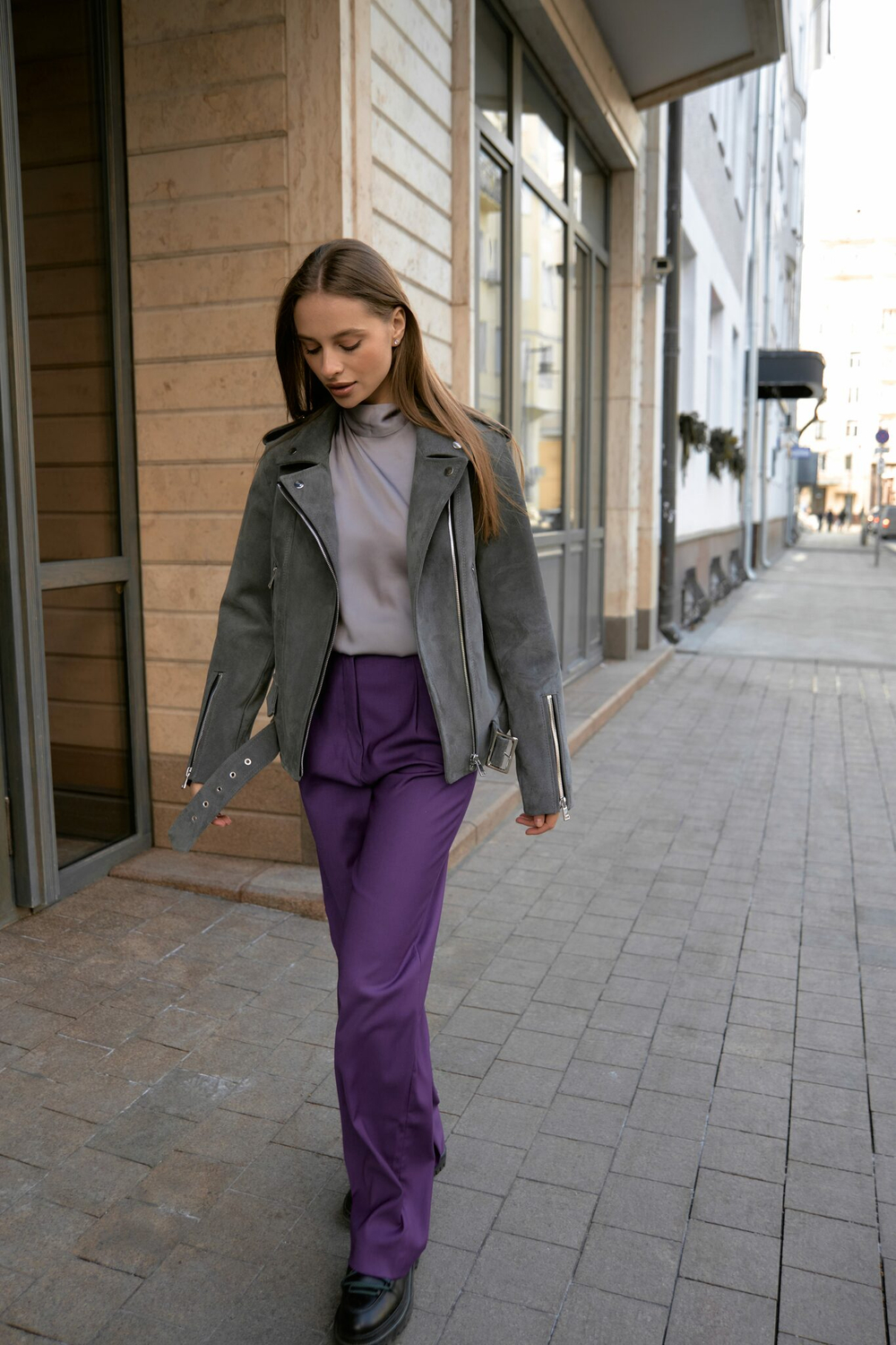 Косуха medium замшевая серая