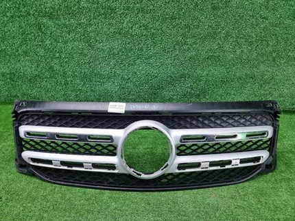 Решетка радиатора Mercedes GLB X247 (2019-2023)