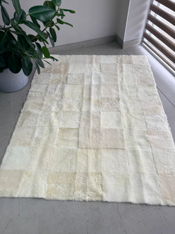 Ковер прямоугольный натуральный мех овчина, 200 х 180 см.