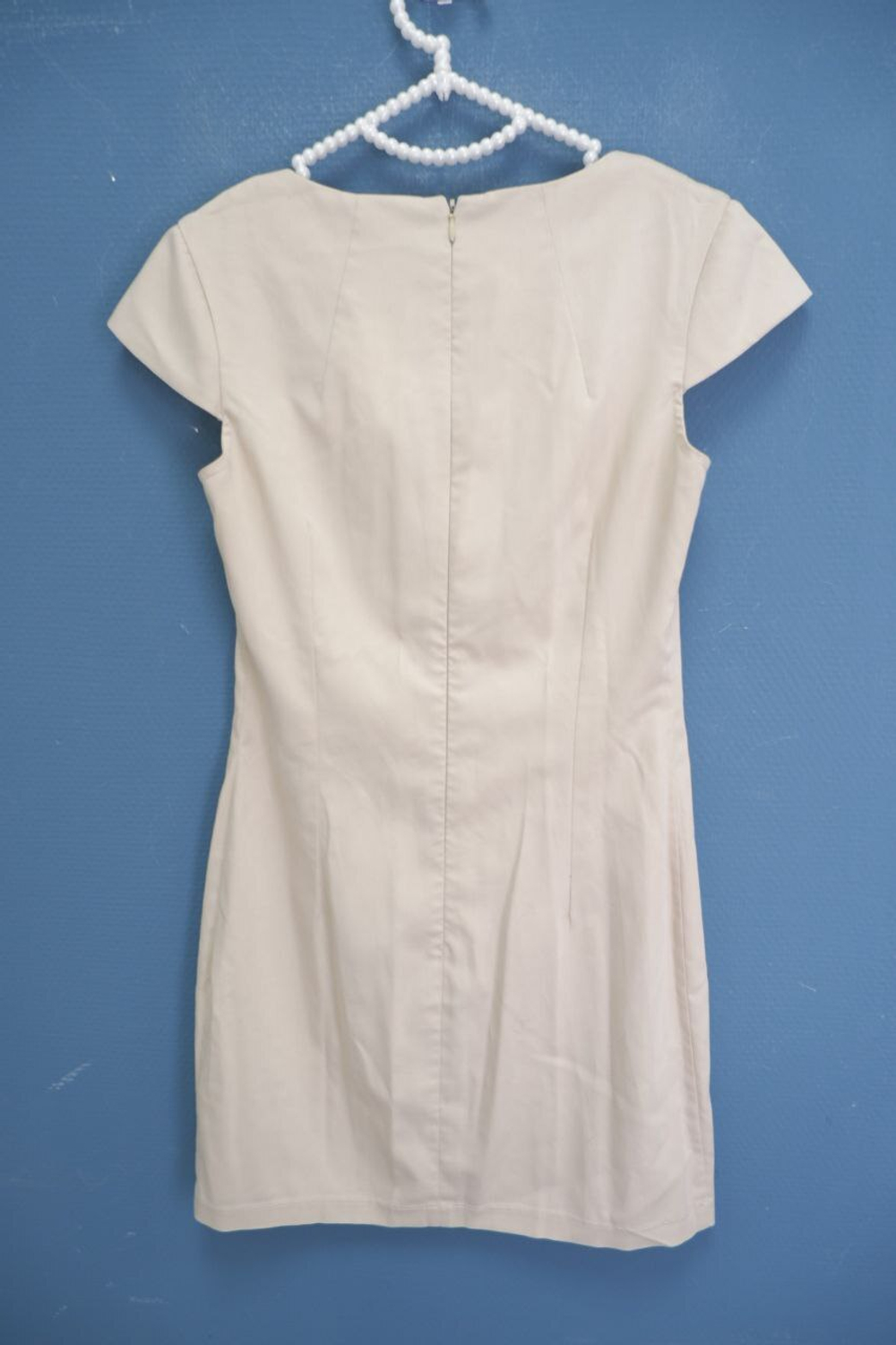 Платье Incity светлое 40 размер