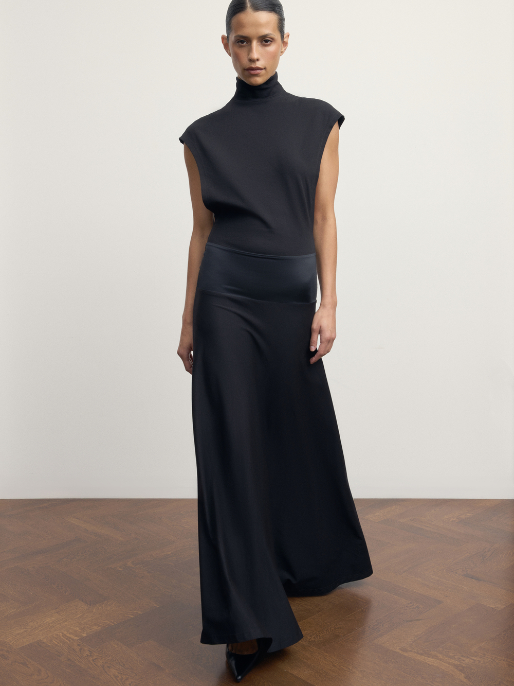 Платье "Black line"