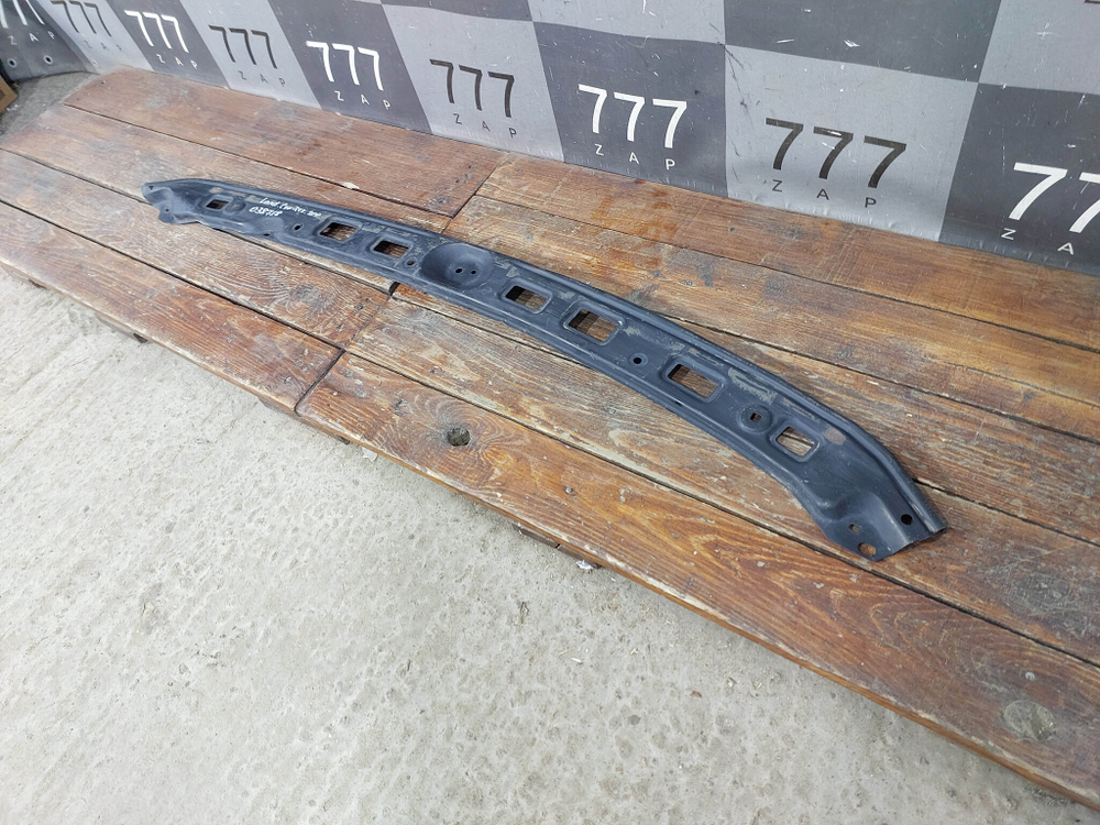 Усилитель переднего бампера Land Cruiser 200 15-21 Б/У Оригинал 5252160170