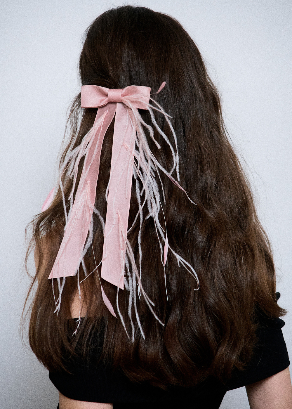 Бант "Мэри" розовый с перьями