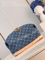 Louis Vuitton Pochette Cosmetique GM