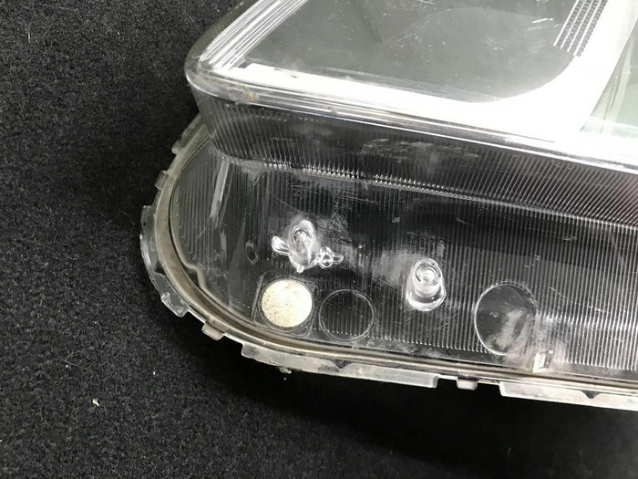 Стекло фары левое Kia Rio 4 FB (2017-2020)