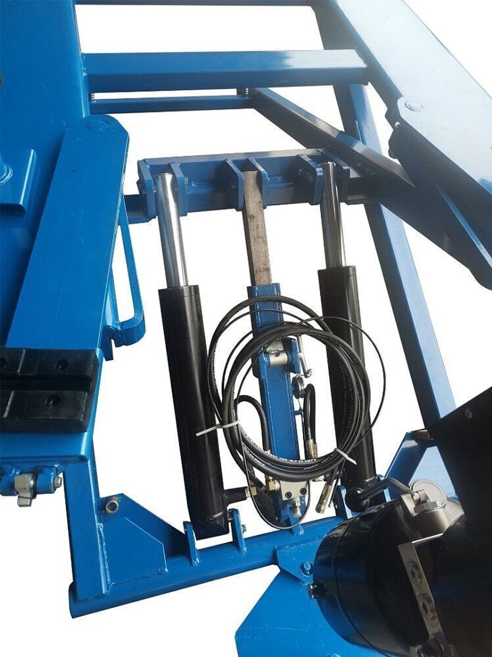 Мобильный ножничный подъемник F27 AE&T (380 В) со средней высотой подъема