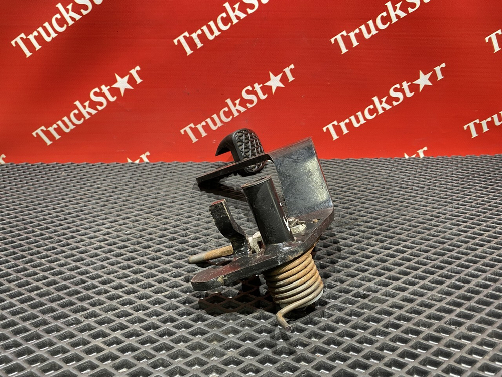 Педаль тормоза