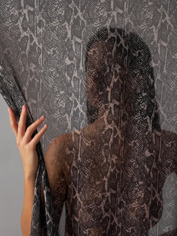 Упругая сетка принт "питон", телесный/черный (мерный лоскут)