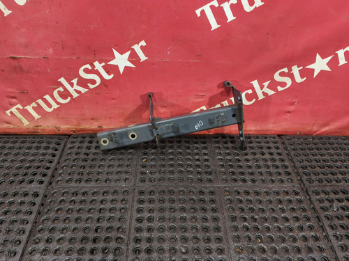 Кронштейн крыла передний левый 2021г.