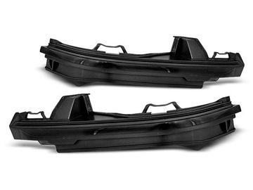 Повторители указателей поворота в зеркала для Audi Q7 4M (15-18) LED динамические темные