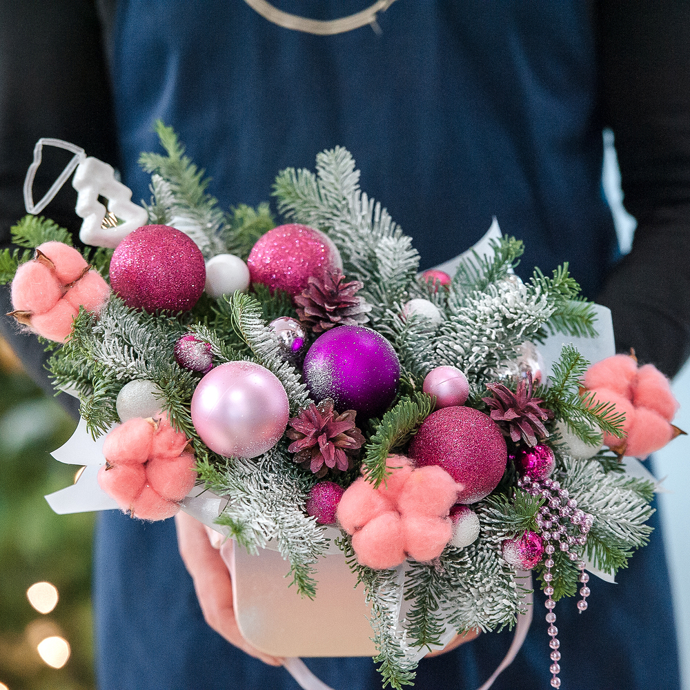 Оригинальная новогодняя композиция с нобилисом и хлопком