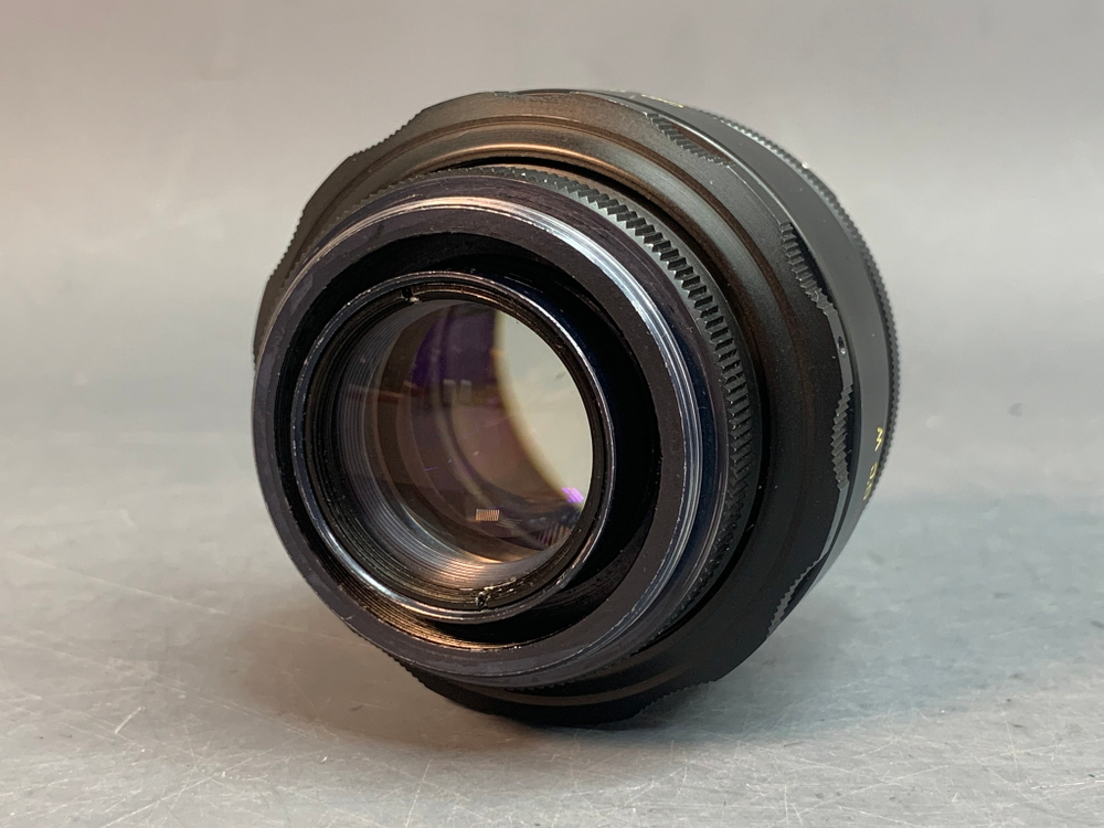 Гелиос 44-2 2/58mm помята резьба и внутри грибок