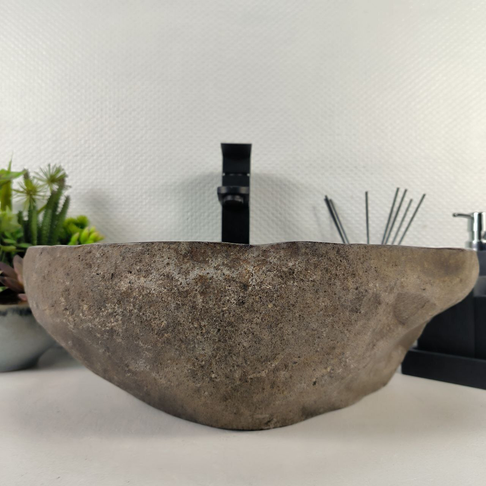 Раковина из речного камня RS-64936 46*37*15 0861