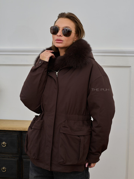 Винная парка-трансформер с меховой оторочкой