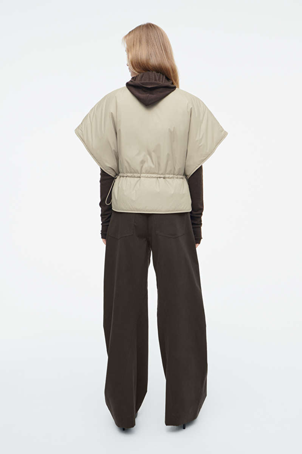 COS ЖИЛЕТ С УКОРОЧЕННОЙ ПОДКЛАДКОЙ, БЕЖЕВЫЙ