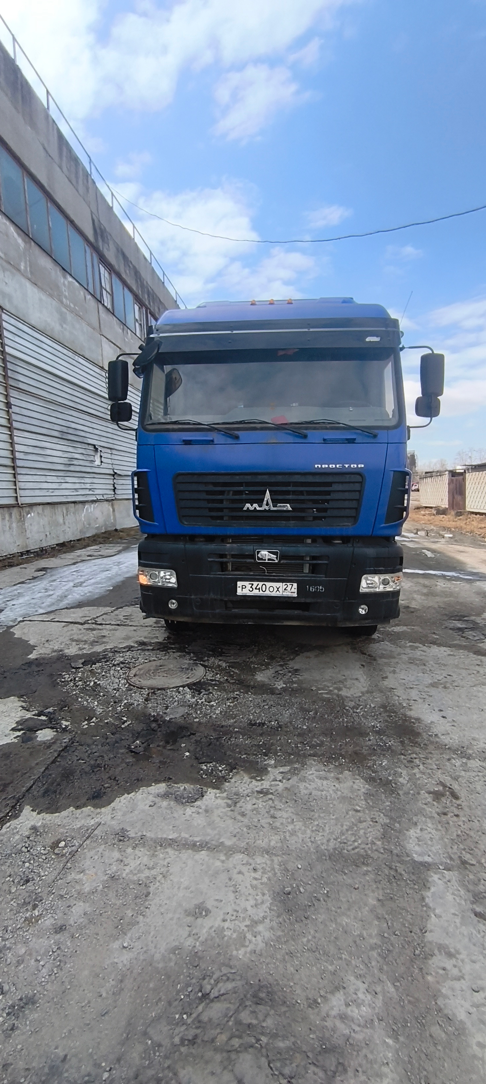 МАЗ 6430 6x4 Седельный тягач 6430С9-520-010 (Дизельный, 11,1 л, 420 л.с., МТ)