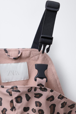 ZARA ПРОРЕЗИНЕННЫЙ КОМБИНЕЗОН С ПРИНТОМ WATER RESISTANT, РОЗОВЫЙ