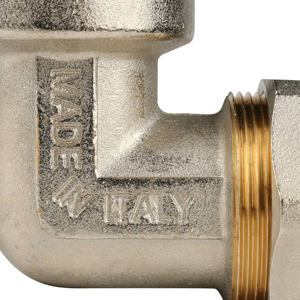 Угольник-переходник с внутренней резьбой  1"x32