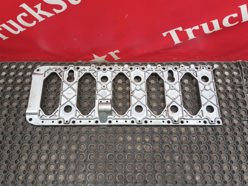 Плита двигателя 2018 г.