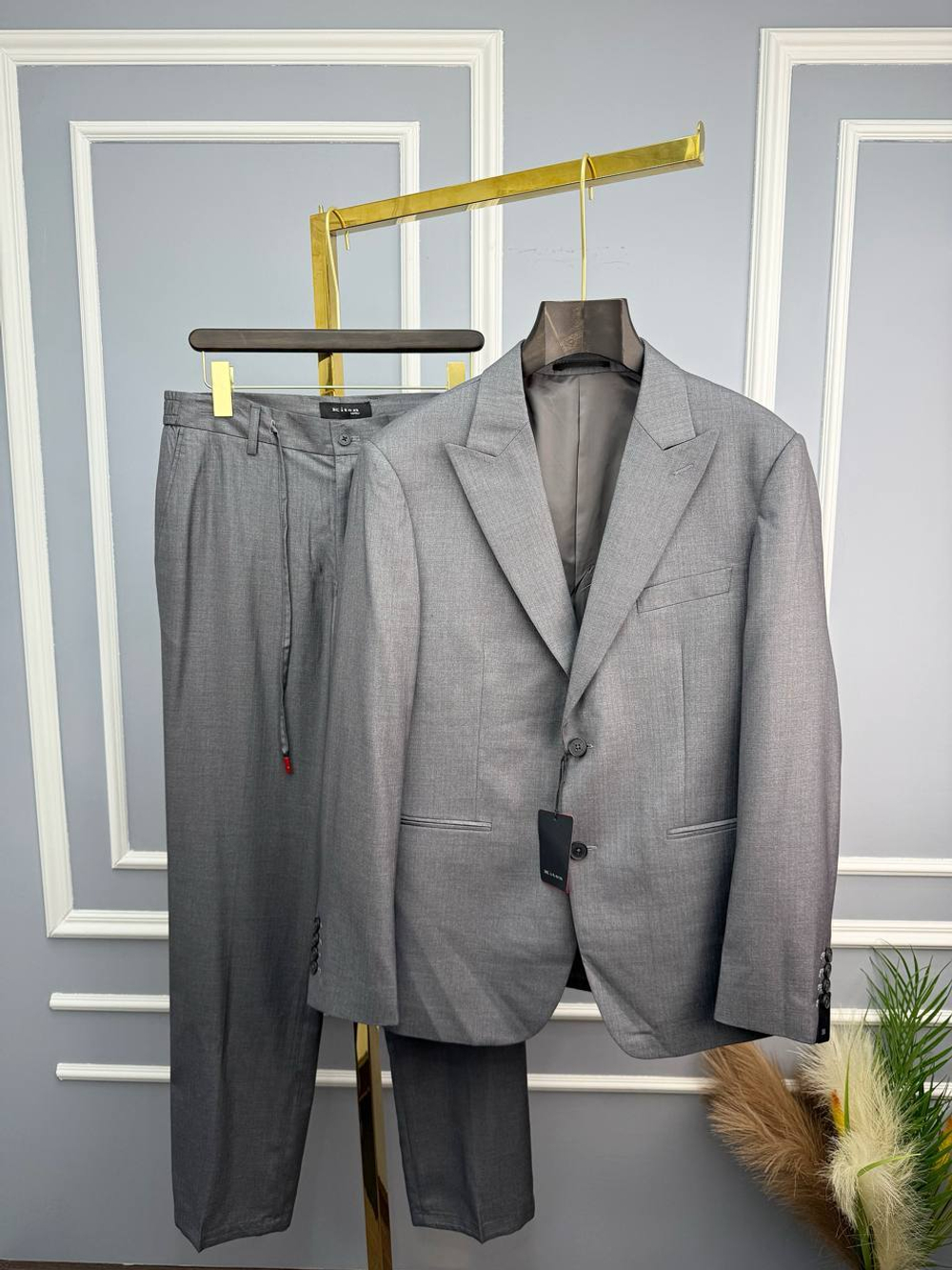 Костюм Kiton