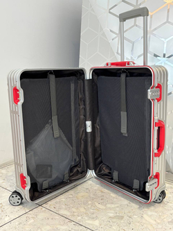 Чемодан Rimowa