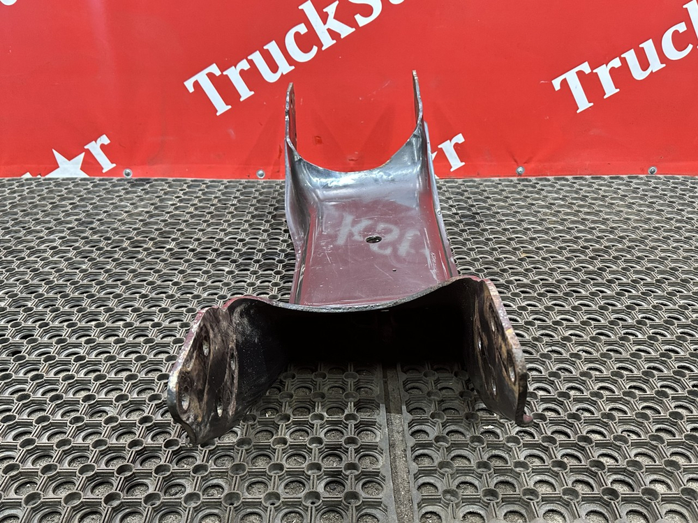 Траверса рамы поперечная