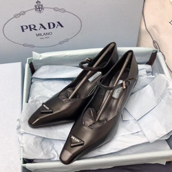 Туфли Prada