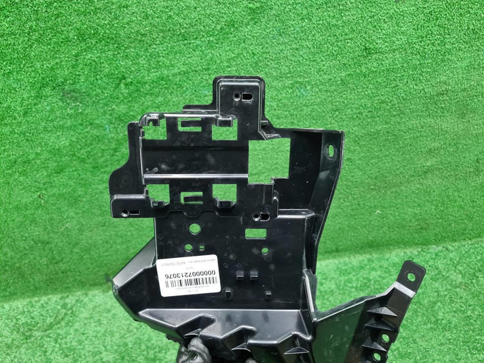 Кронштейн заднего бампера LR Discovery Sport 19-нв