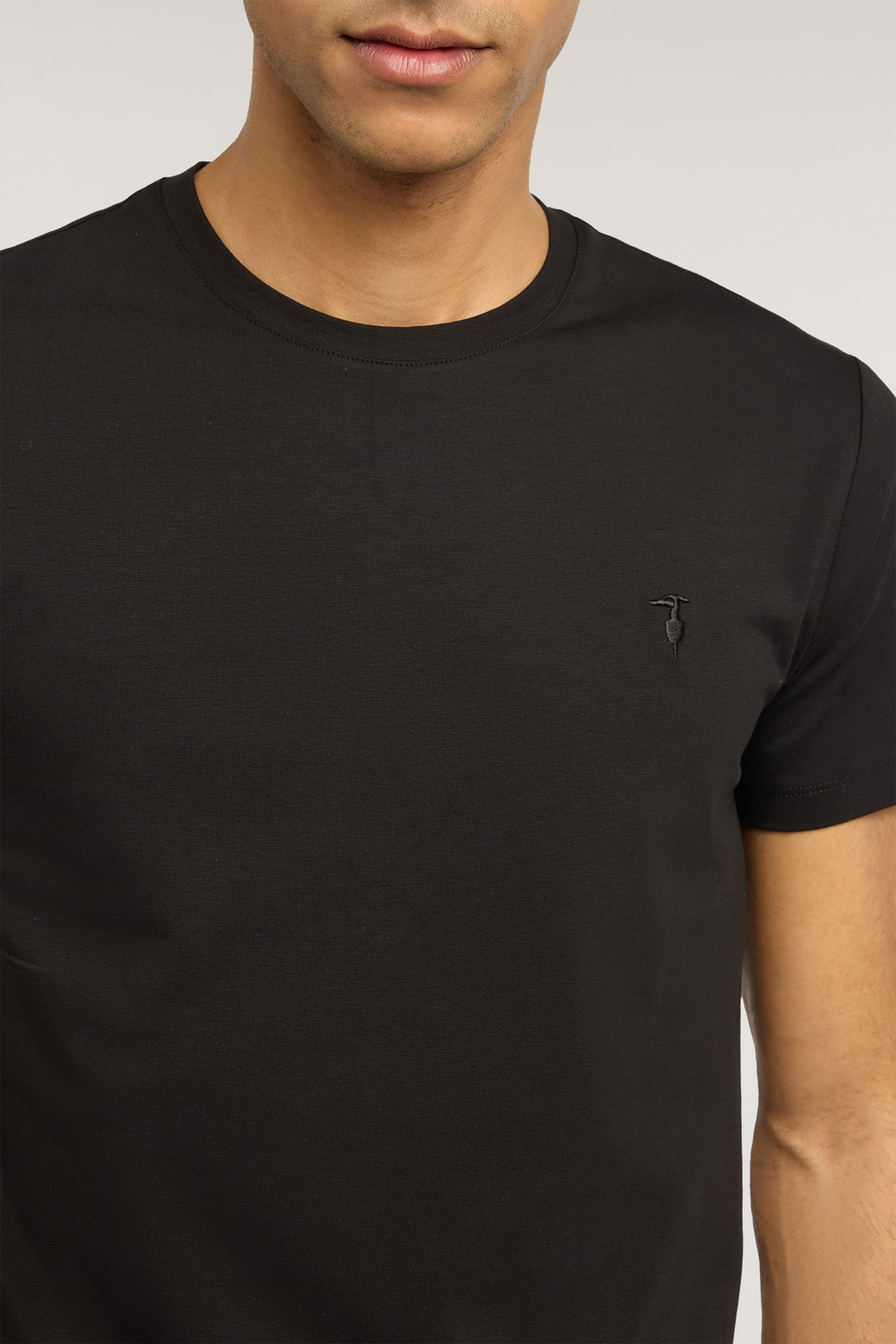 Футболка TRUSSARDI