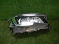 Фара правая Subaru Forester 5 SK (2018-2021) LED