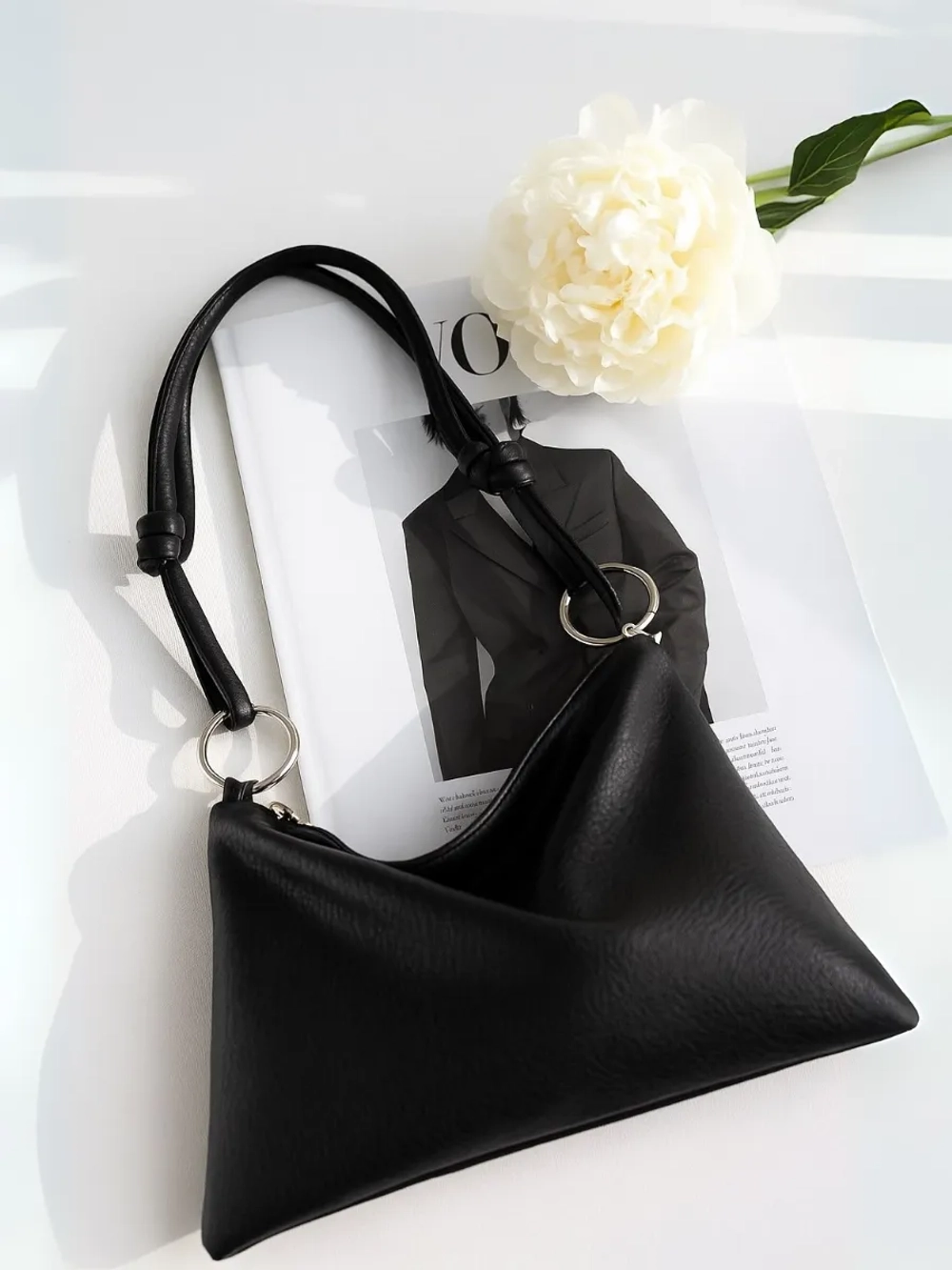 Сумка через плечо средняя классическая