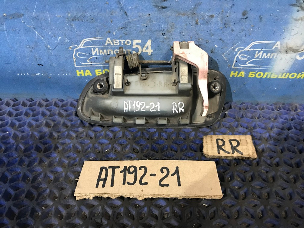 Ручка двери задней правой внешняя TOYOTA CARINA 1994