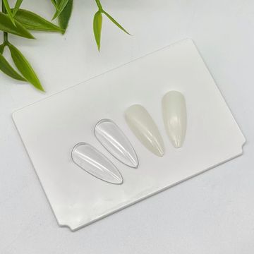 Типсы для демонстрации отрывные "Миндаль" 20 мм молочные