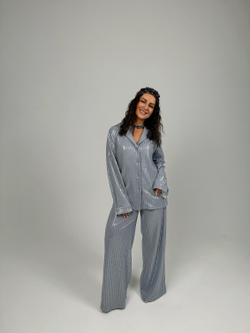 Мерцающий костюм в голубом цвете