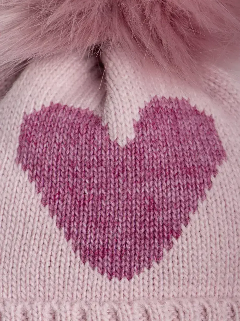 Шапка для девочки зимняя вязаная с помпоном