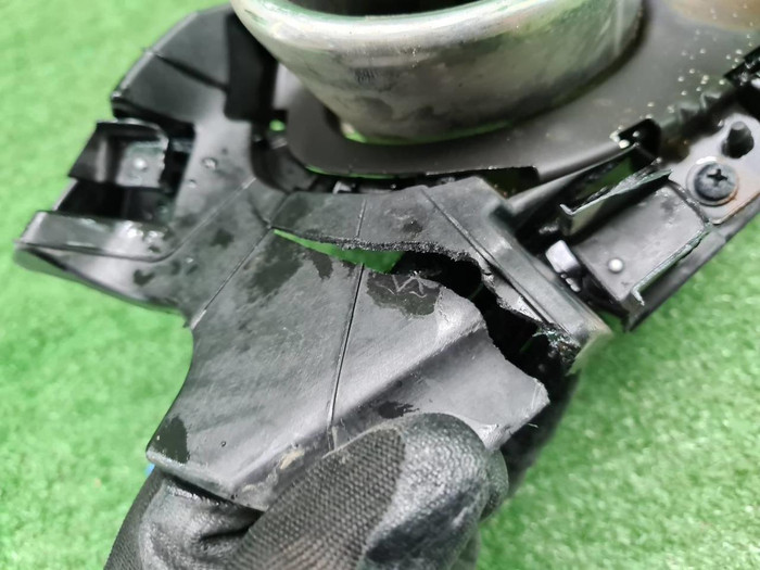 Насадка глушителя левая Geely Tugella (2022-2024)