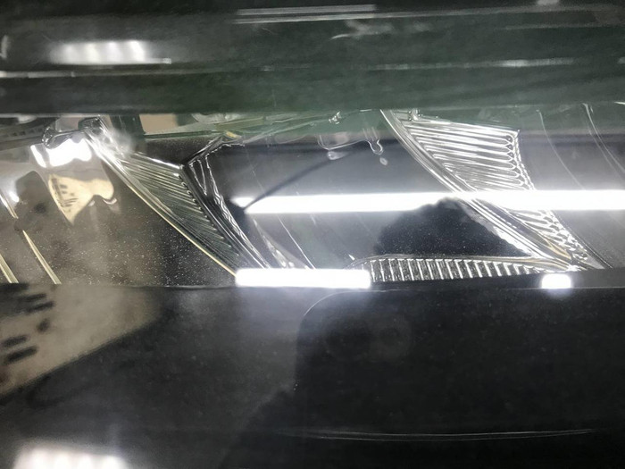 Битая Фара правая Land-Rover Discovery 5 16-21 LED