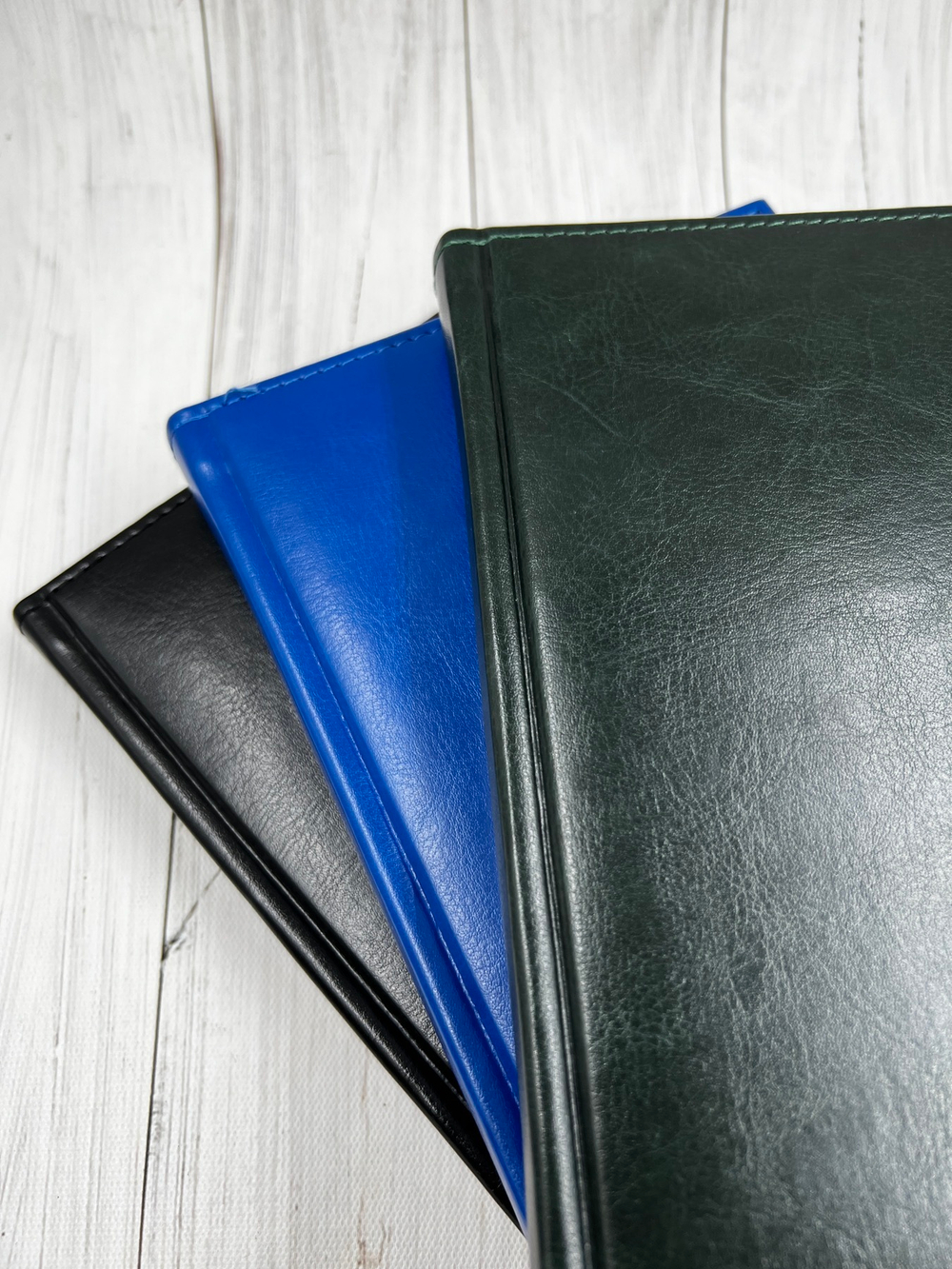 Ежедневник глянцевый недатированный А5, 160 листов