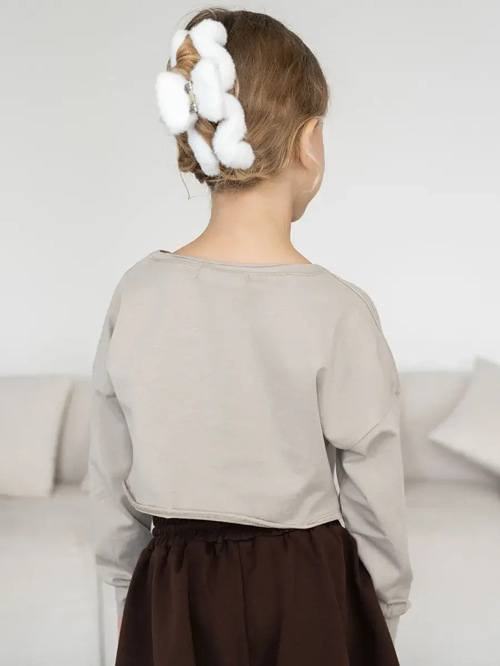 Лонгслив для девочки укороченный, бежевый