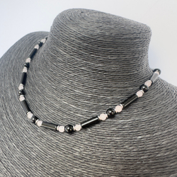 Чокер «Геометрия ночи» — агат, гематит, розовый кварц