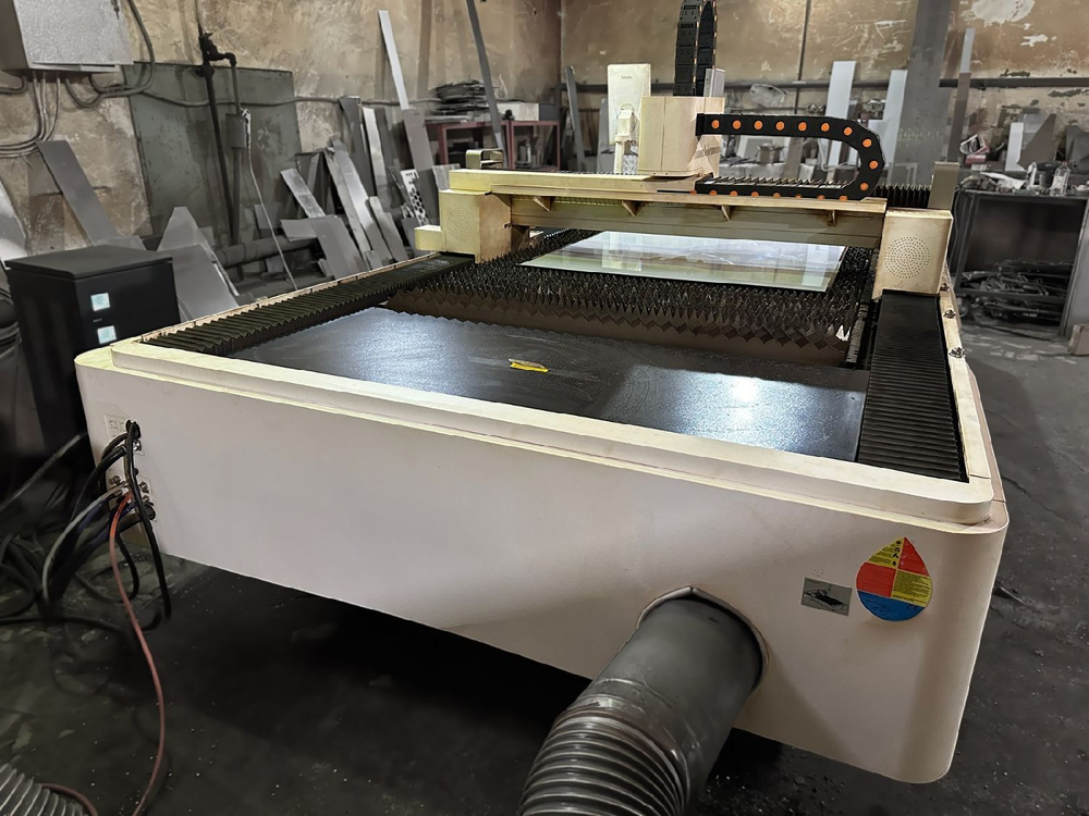 Установка лазерной резки Bodor А3 2000W MAX (Б/У)