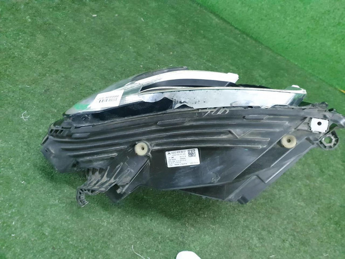 Битая Фара левая Mercedes GLC X253 (2019-2022) LED