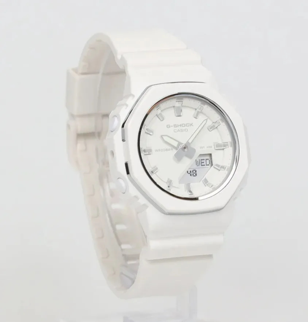 Женские наручные часы Casio G-Shock GMA-P2110-7A