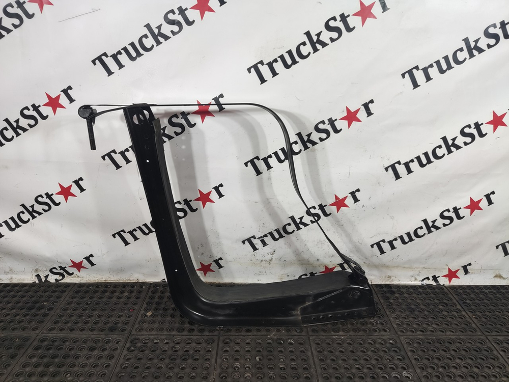 Кронштейн топливного бака 2023г