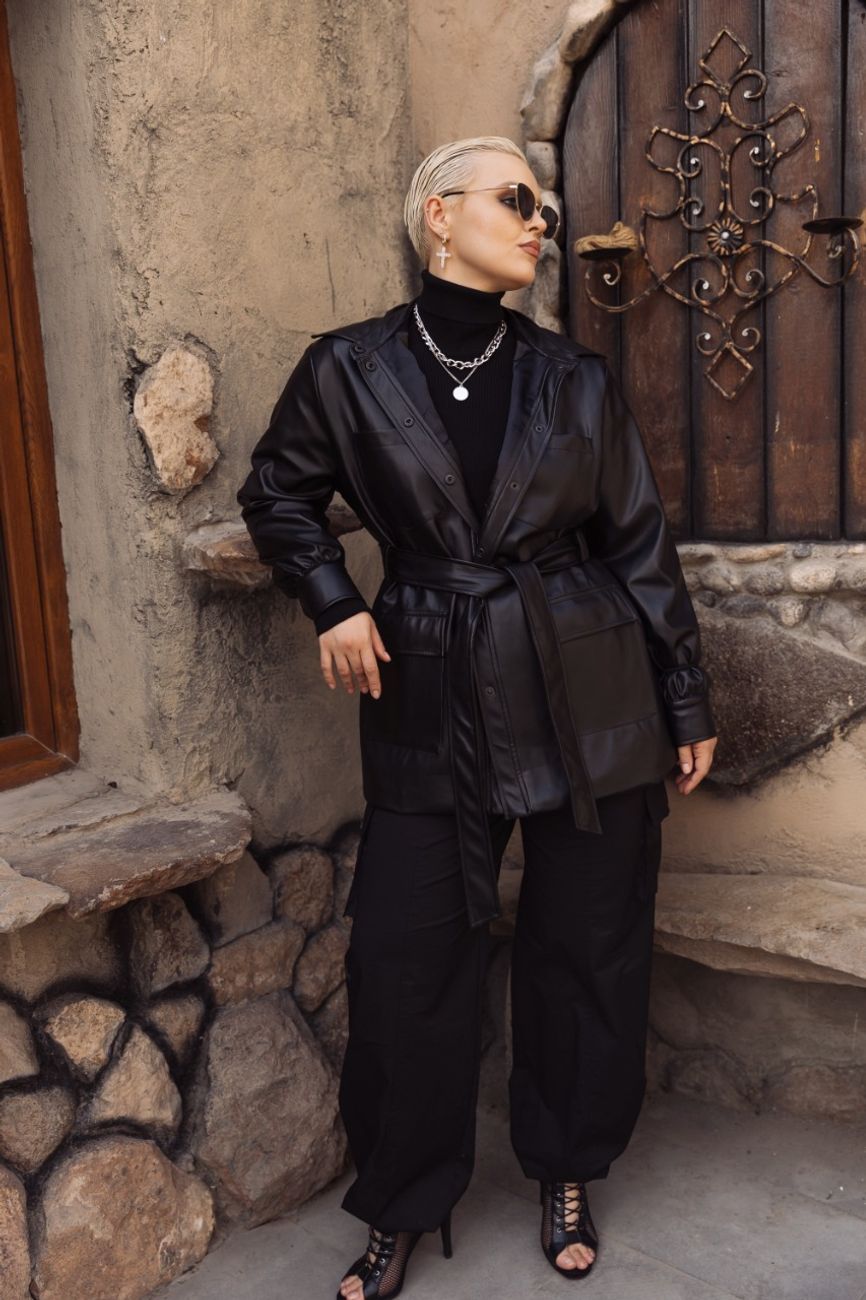 Рубашка из экокожи, черный