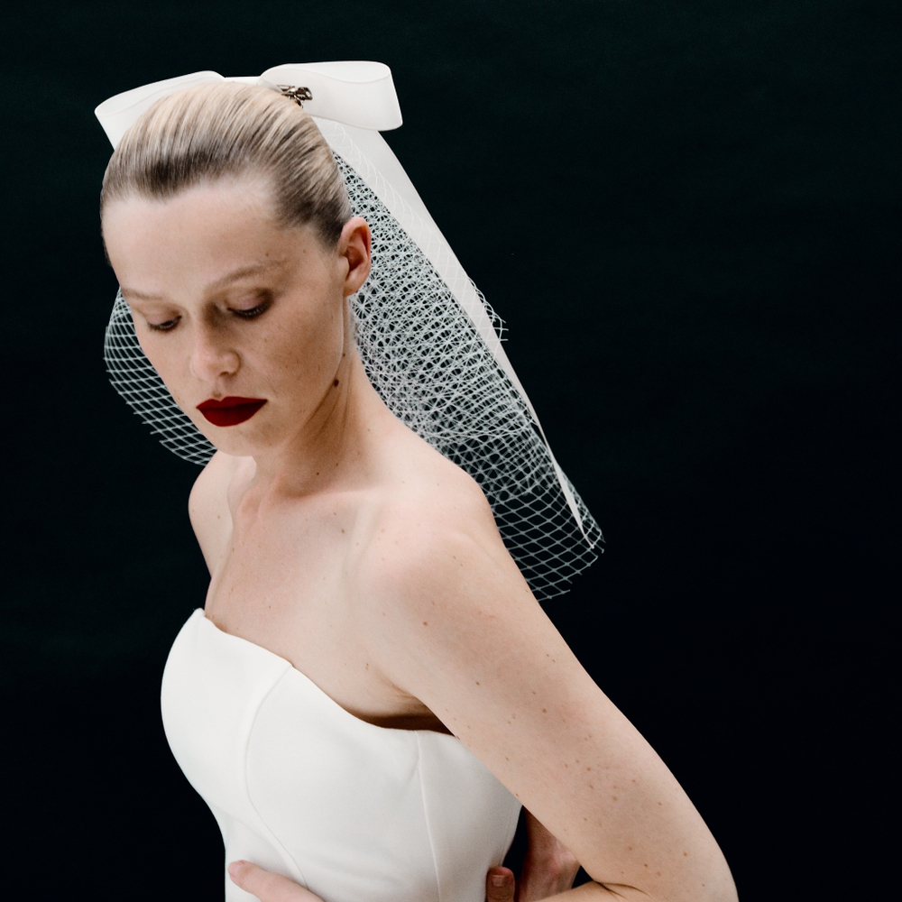 Фата из сетки с мини "Паркером